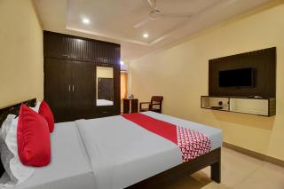 Hotel O Srinika Grand NEAR Shamshabad Airport - Shamshabad - 1
