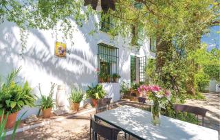 Gorgeous Home In Higuera De La Sierra - 3