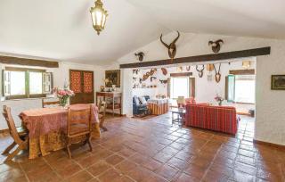 Nice Home In Higuera De La Sierra - 5