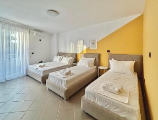 Lulu Suites - Sunny - Golem - 1