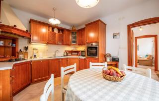 Amazing Home In Jusici With Private Swimming Pool, Can Be Inside Or Outside - 5