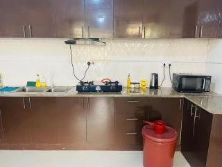 Private Apartmt Near Palm Village - Dar es Salaam - 5