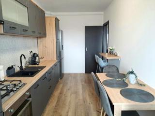 Mountain Breeze Luxury Apartment AC & Parcare Privată - Brasov - 4