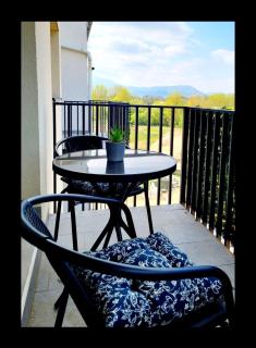 Mountain Breeze Luxury Apartment AC & Parcare Privată - Brasov - 2