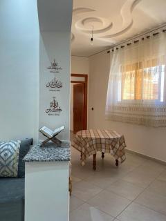 Appartement proche de la corniche - 1