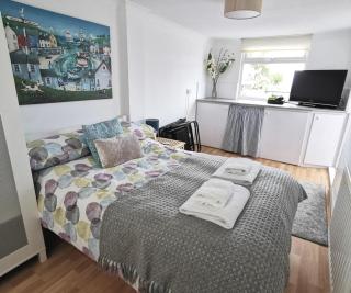 Seascape Holiday Home - Aberporth - 6