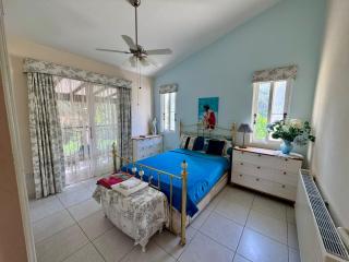 4 bedroom bungalow - huge outdoor ! Private pool ! - Peyia - 4