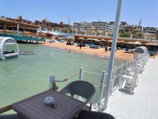 Serafy City Center Hostel and Pool for Foreigners Adults Only - Hurghada - 7