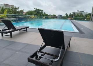 Fairway Velvet Vista 3 Bedroom Apartment with Pool and Gym - 8