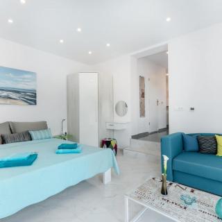 Apartment Mirella 1 "Your sunny sea-view escape with two terraces in the heart of Rabac" - Rabac - 4