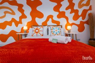 Fern Cottage - 5 bedroom House free Parking - 6