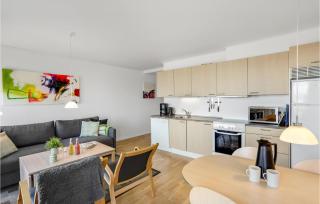 1 Bedroom Amazing Apartment In Allinge - 6