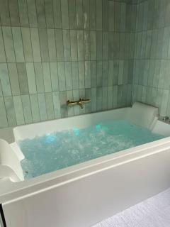 Suite bord de mer - Balnéo et sauna - 3