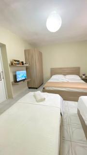 Geranium Apartments - 8