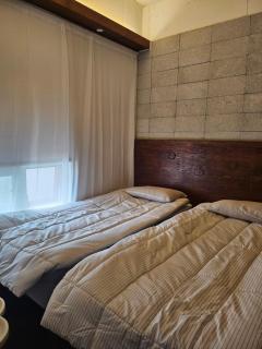Travel Light Hostel - Busan - 4
