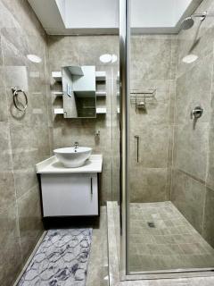 Accommodation Front - Majestic Beachfront Haven - 1