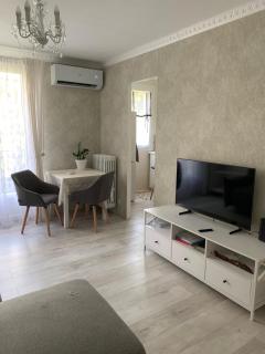 Anahit - Nice - 4