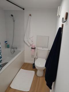 Chez Nous - 6