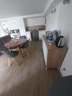 Chez Nous - 8