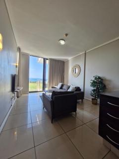 Accommodation Front - Ocean View 2 Sleeper - Durban - 6