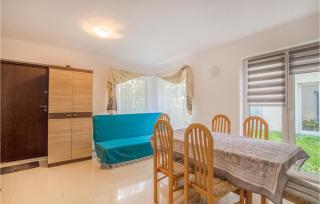 2 Bedroom Stunning Home In Oslonka - - 8