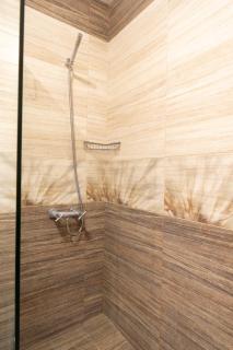 Sunny flat with pool - 8