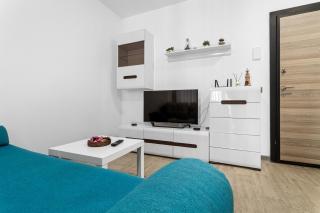 Crystal Bay 10 - Pool and Spa Beach Resort - Mamaia Sat/Năvodari - 2
