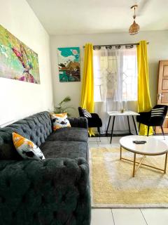 Homely Apartment with Air Conditioning - Mombasa - 0