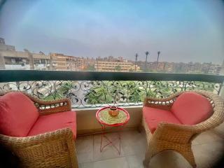 2 Bedrooms Apartment, Close to Airport - Cairo - 9