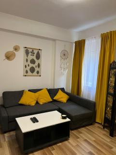 Studio Ultracentral Universitate - Bucarest - 2