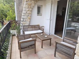 La Villa Toulonnaise-Jardin-Espace - Toulon - 7