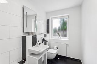 OARA Comfort Home - 3BR, 6 Betten, Küche, Smart TV, Balkon - Geesthacht - 3
