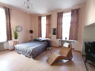 Gemütliche Suite mit King-Size Bett und Essbereich im Zentrum - Annaberg-Buchholz - 8