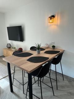 Appartement terrasse et jardin - Saint-Julien-les-Villas - 1
