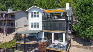 Captains Nest - Lake Ozark - 9