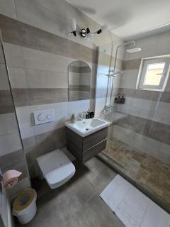 Emiri Apartament - Hunedoara - 1