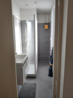 Charmant deux pièces moderne - 8