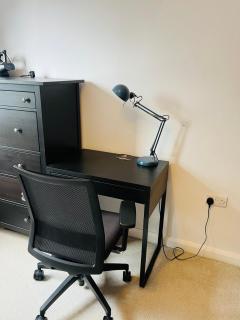 Charming 2 Bed and 2 Bath Flat in Watford - Watford - 4