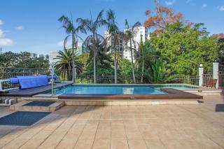Greys Urban Escape with Spa, Pool - Gym - Auckland - 9