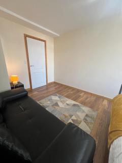 LuxeLiving Apartment - Manchester - 2