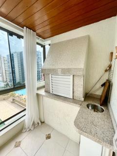 Ótima Localização Quadra Mar a 50m da Praia - 9
