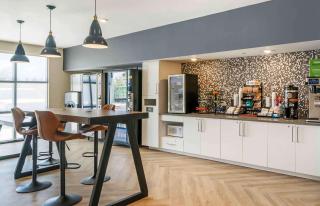 Extended Stay America Premier Suites - Fort Myers - Airport - Fort Myers - 3