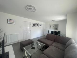 Oxford, 2 Bedroom Private Flat with Parking - 9