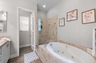Ultimate Indio Oasis - Pool, Jacuzzi, Firepit, and Mountain Views - Indio - 4