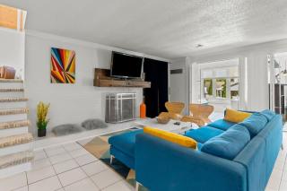 Upscale Modern Home with perfect triad location - High Point - 8