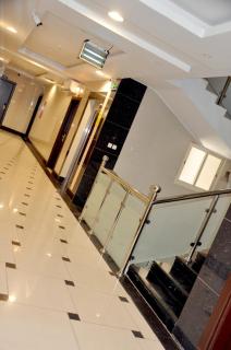 المكان الراقي للشق - 1