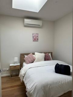 Cozy Townhouse in Werribee centre - 1