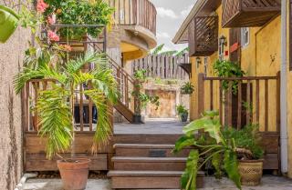 One32 Guest House - Kingston - 7