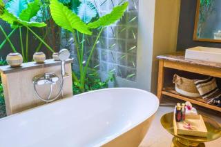 Bunga 3 BR Pool Villa JU56 - Tumbak Bayuh - 1