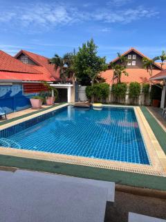 Pattaya Harmony Oasis 5BR Pool Villa for Group Getaways - Jomtien Beach - 9